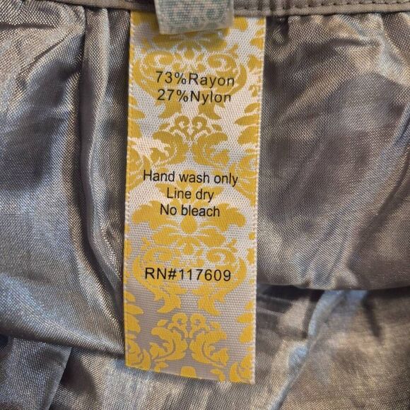 Bella Bird Women's Gray & Peach Rayon/Nylon Floral Lined Tiered Skirt - Picture 10 of 10